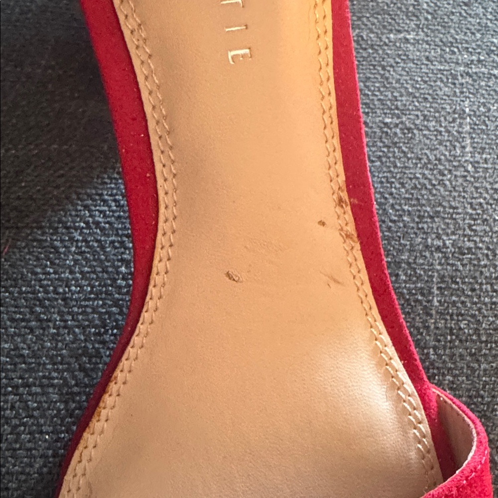 Kelly & Katie red heels - Picture 7 of 9